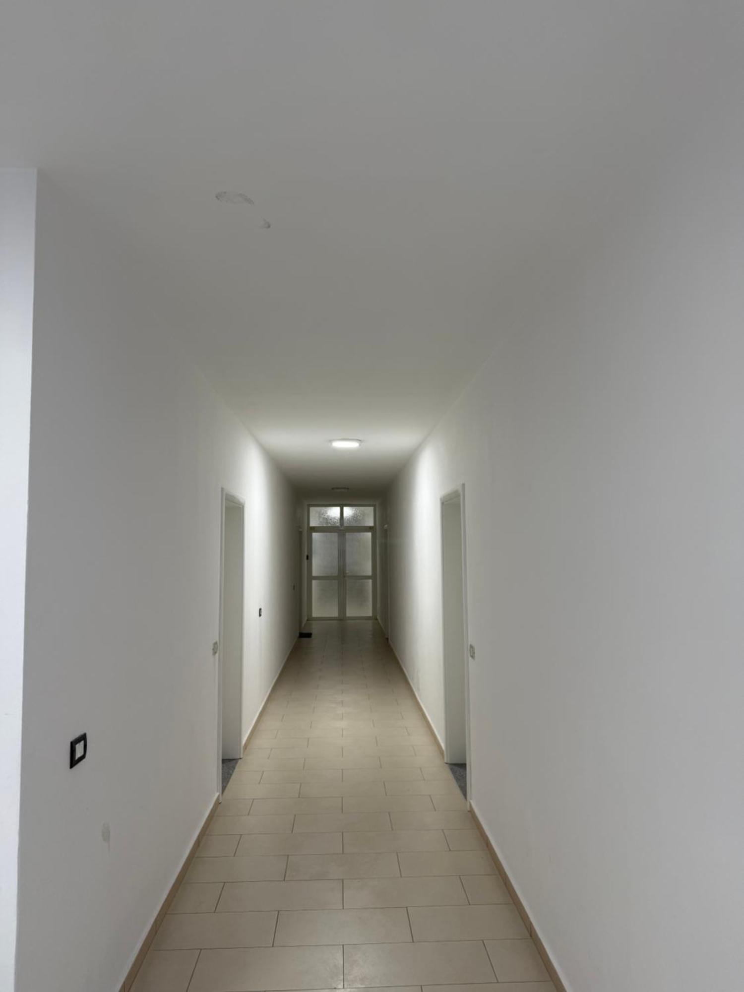 Apartment Em